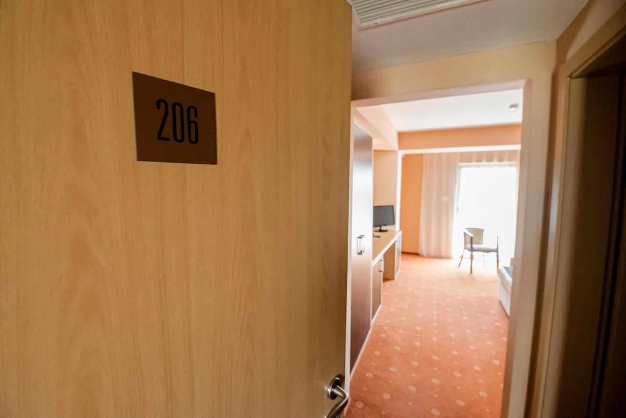 Hotel Oxford By Timhotels Timişoara Exteriör bild