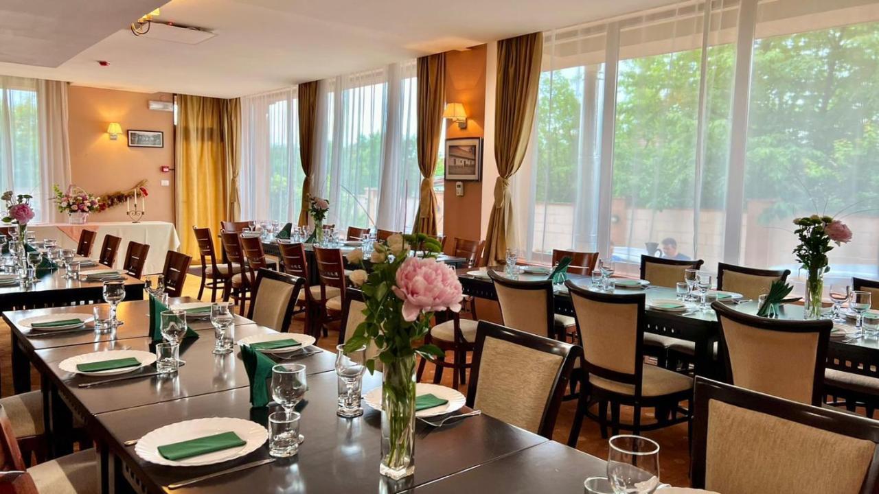 Hotel Oxford By Timhotels Timişoara Exteriör bild