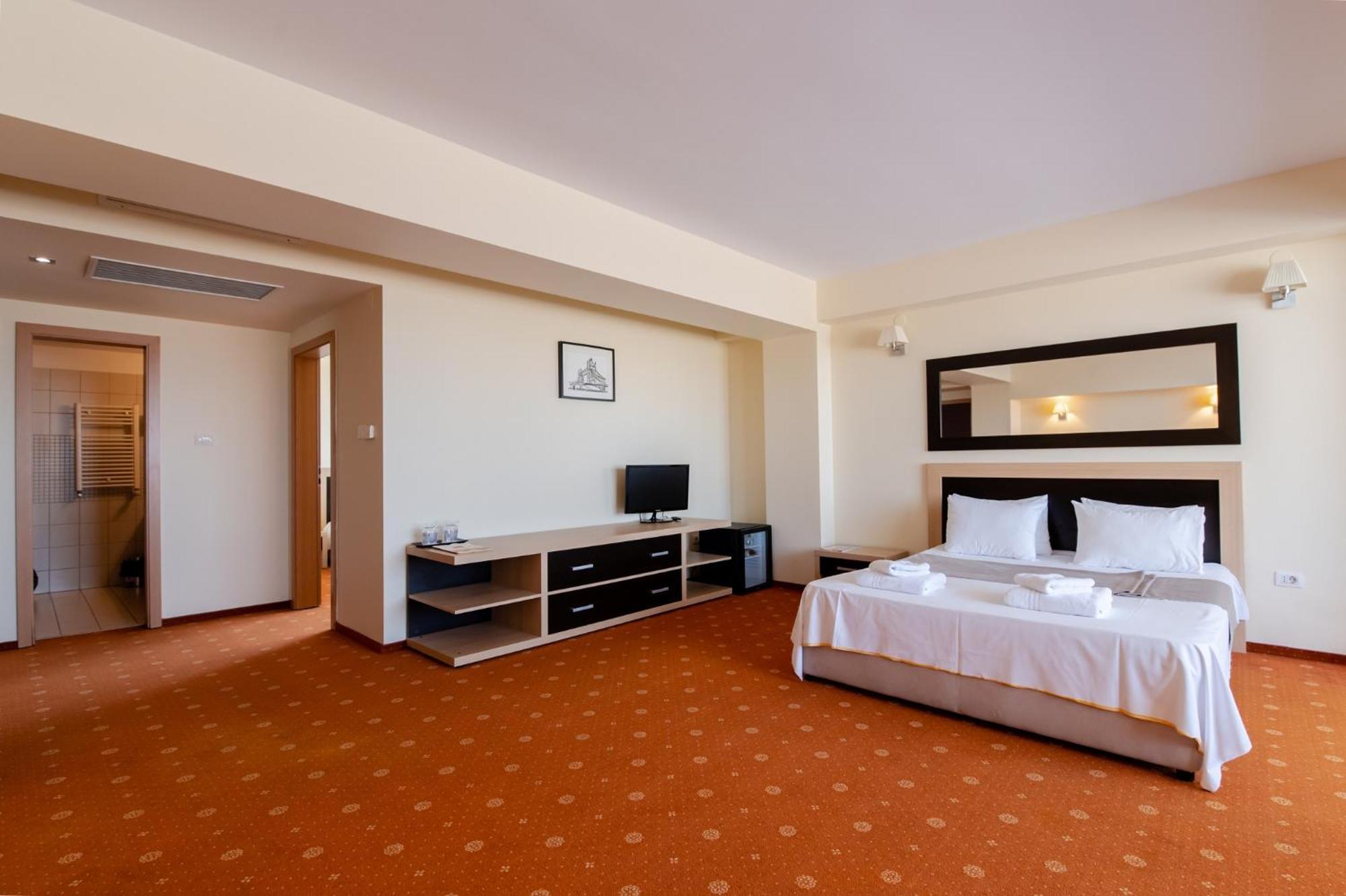 Hotel Oxford By Timhotels Timişoara Exteriör bild