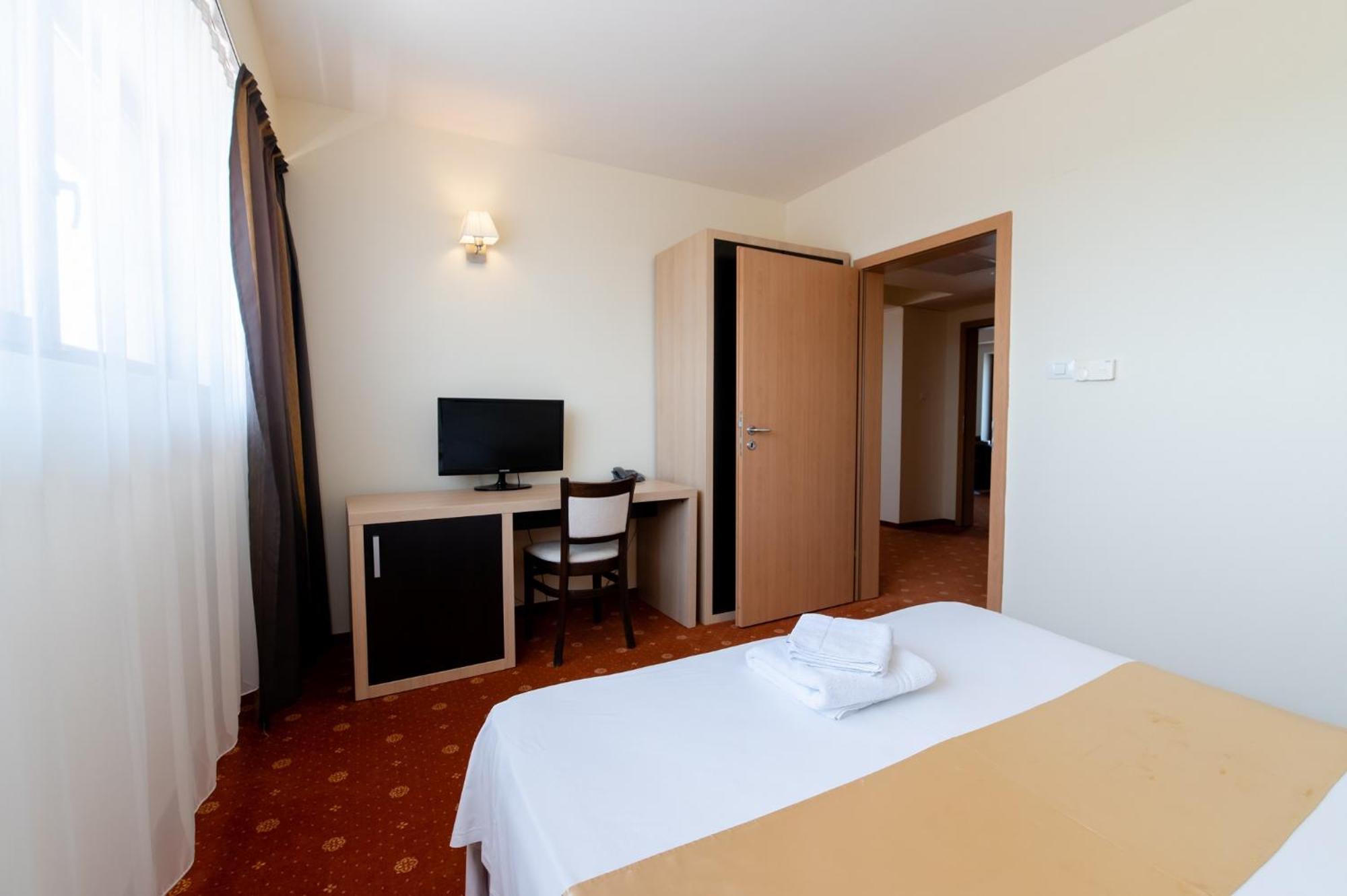 Hotel Oxford By Timhotels Timişoara Exteriör bild