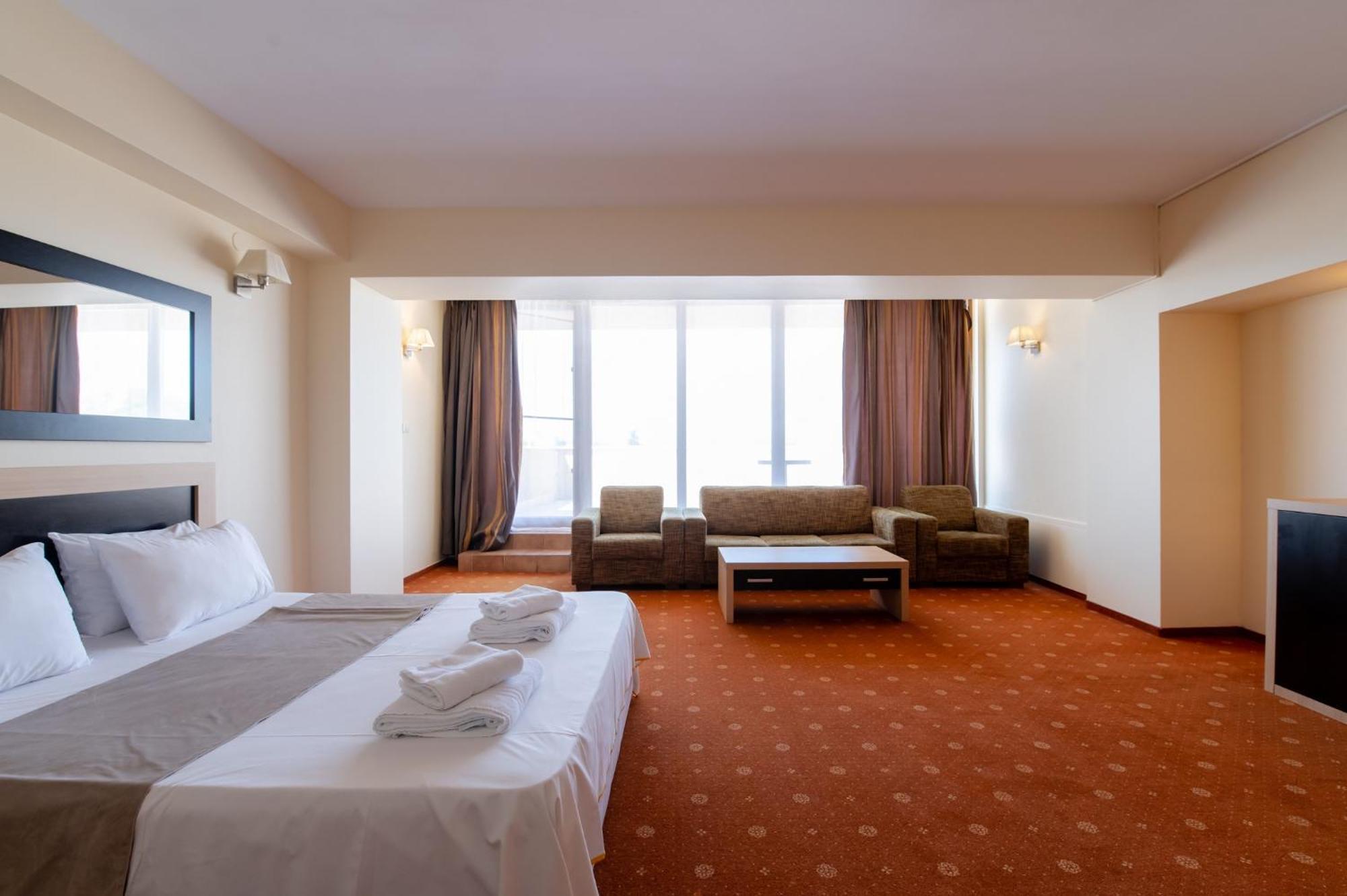 Hotel Oxford By Timhotels Timişoara Exteriör bild