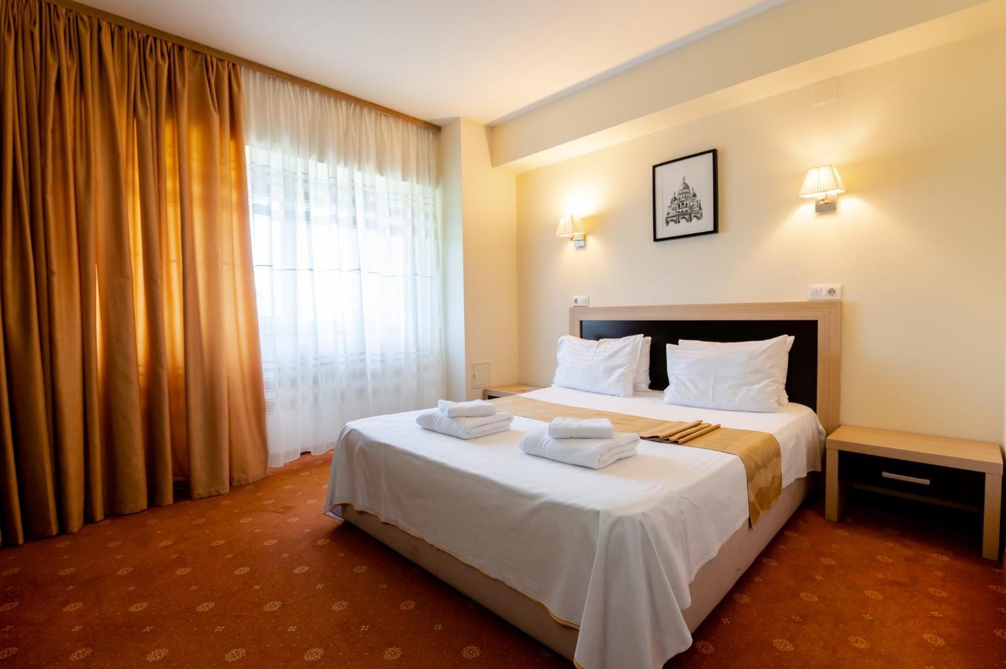 Hotel Oxford By Timhotels Timişoara Exteriör bild