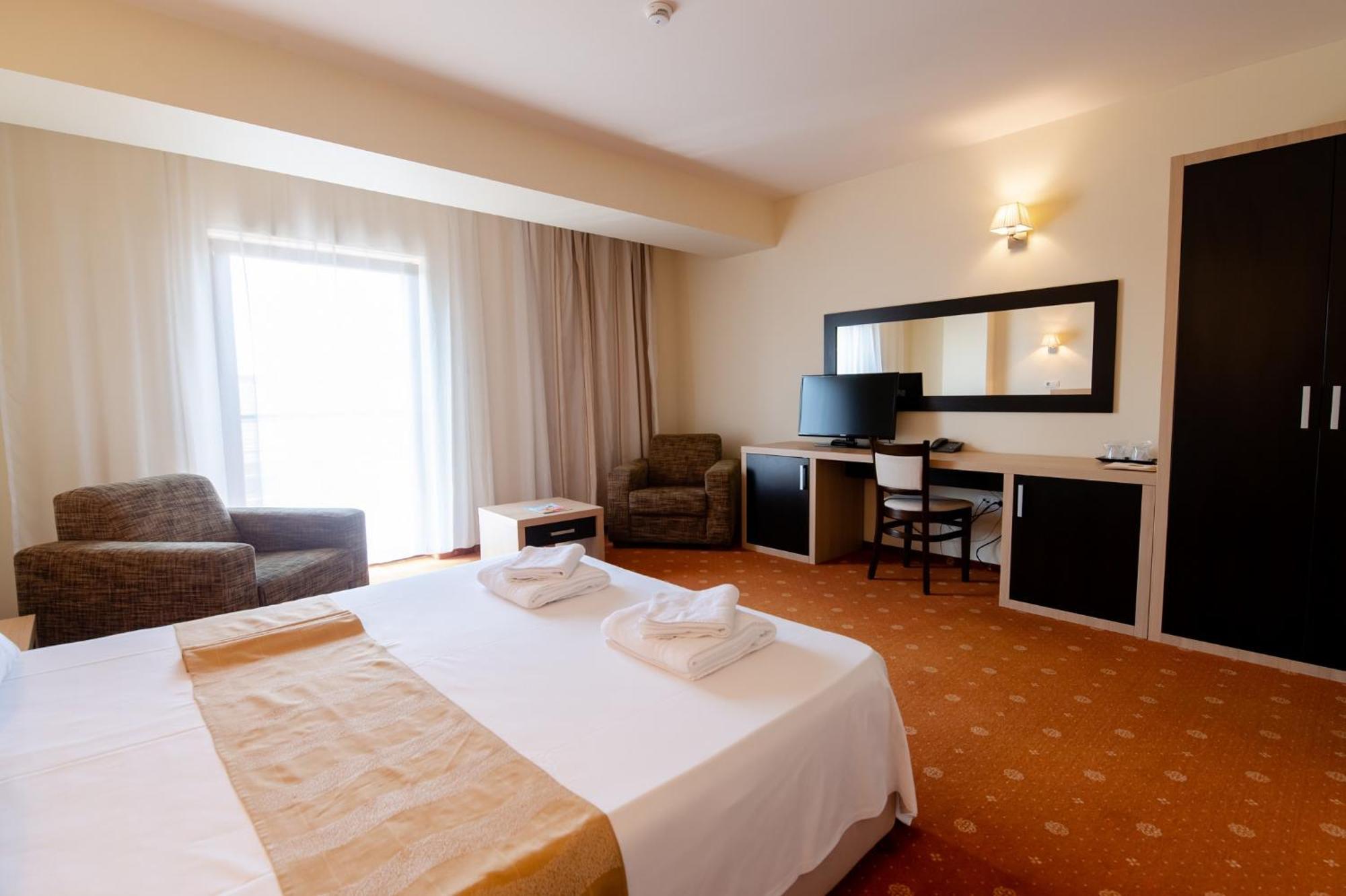 Hotel Oxford By Timhotels Timişoara Exteriör bild